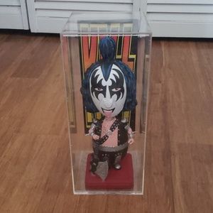 One-of-a-kind egg Art